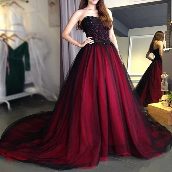 Black And Red Gothic Wedding Dress Sweetheart Beading Gown - Image 2