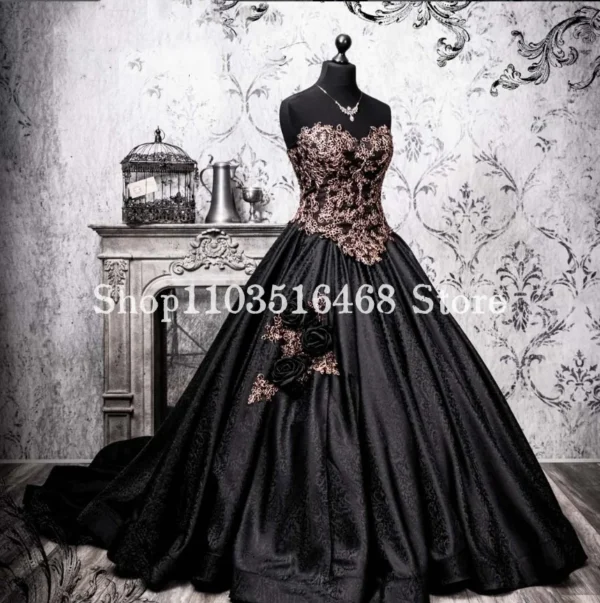 Vintage Black Gothic Wedding Dress Ball Gown Corset Poncho Beaded Applique