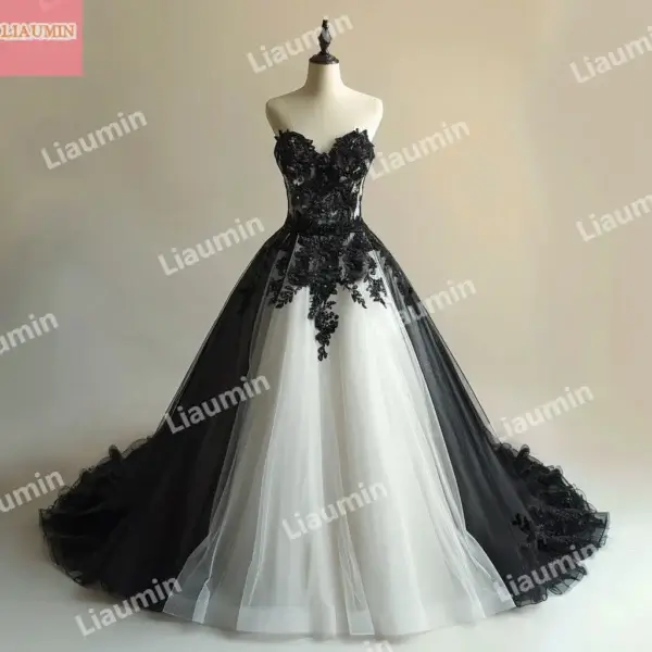 Strapless Gothic Wedding Dresses: Black Lace Tulle Bridal Gowns