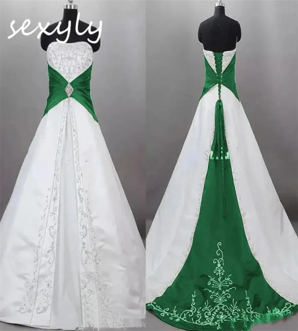 Purple Gothic Wedding Dress Embroidery Beaded Strapless Medieval Bride - Image 3