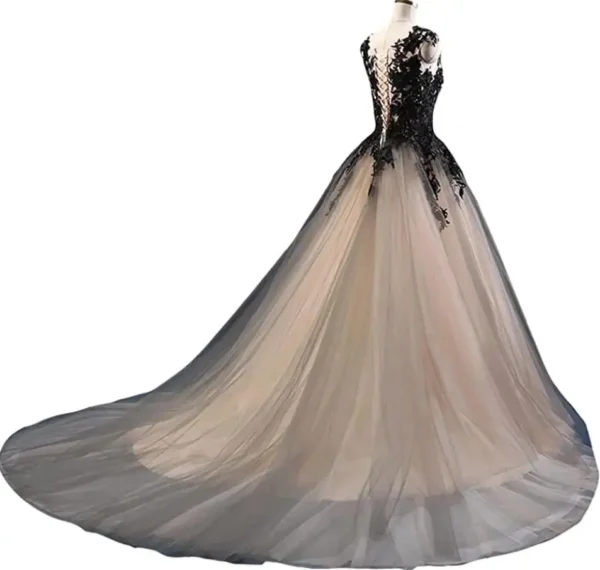 Gothic Wedding Dresses Black Ivory Applique Lace-Up Corset Gown