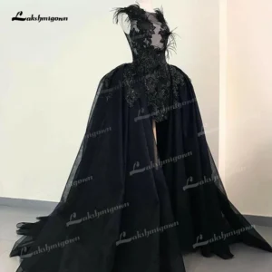 Gothic Wedding Dresses Black Lace Tulle Feather Vintage Bridal Gown Train